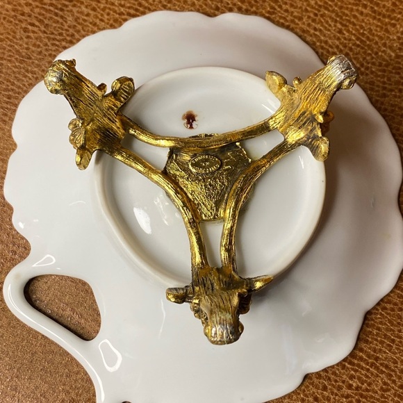 Vintage Mid Century " Stylebuilt " NY Ceramic, Scalloped w/ handle / trinket - Picture 4 of 5